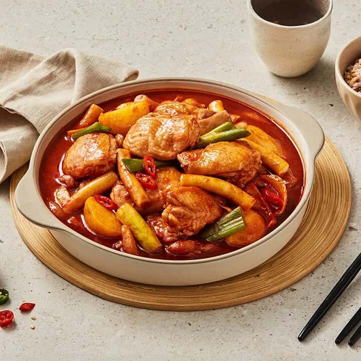 잇츠온 순살 닭볶음탕